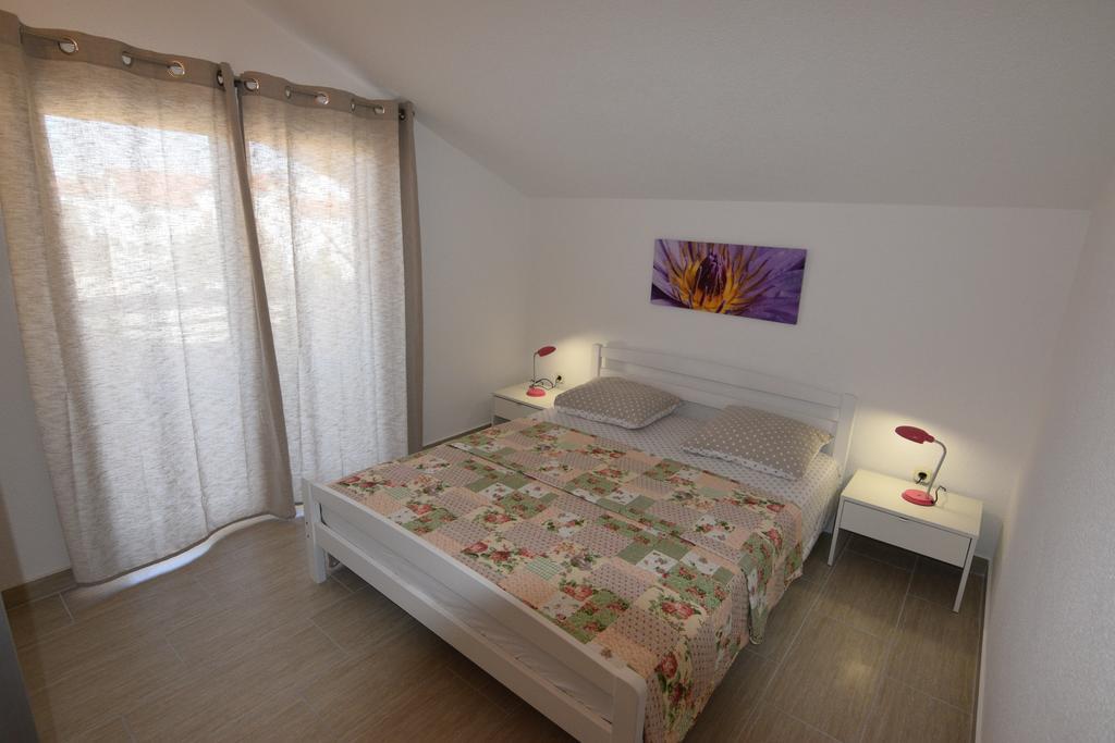 Apartments Batarilo Biograd Na Moru Eksteriør billede