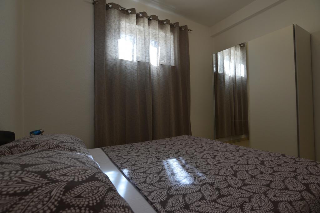 Apartments Batarilo Biograd Na Moru Eksteriør billede