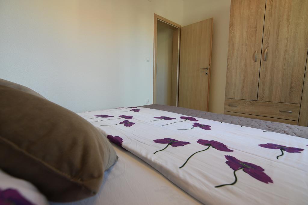 Apartments Batarilo Biograd Na Moru Eksteriør billede