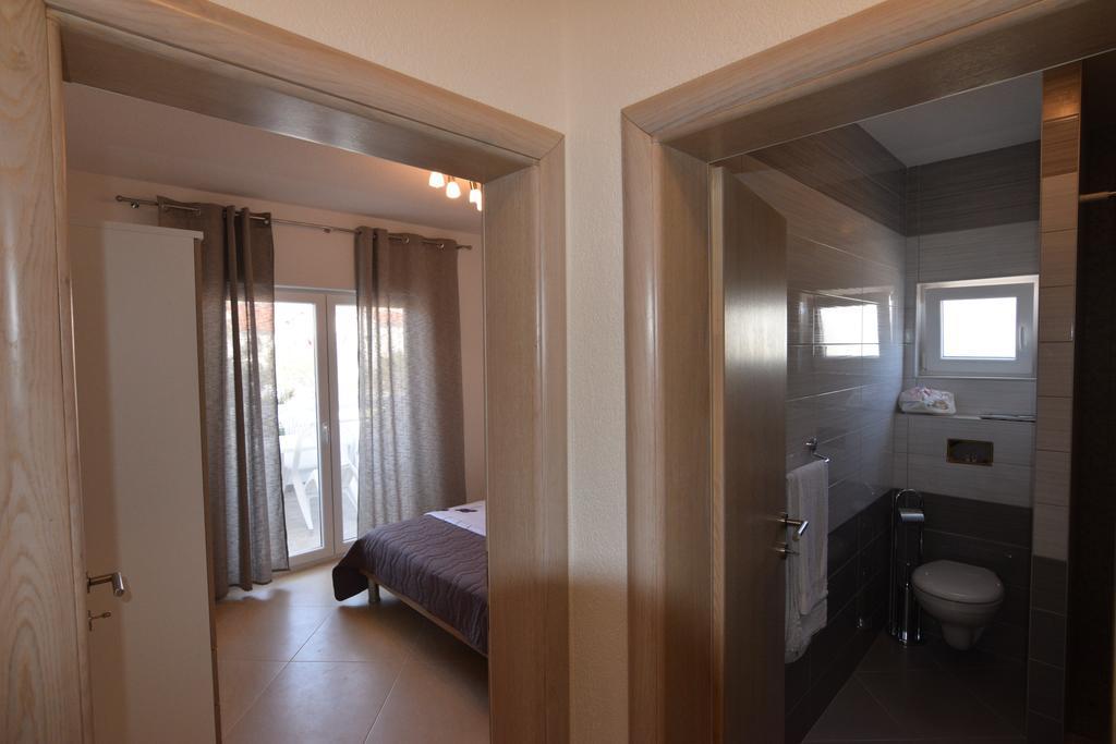 Apartments Batarilo Biograd Na Moru Eksteriør billede