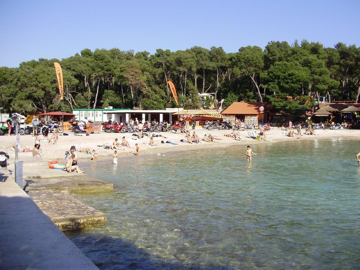 Apartments Batarilo Biograd Na Moru Eksteriør billede