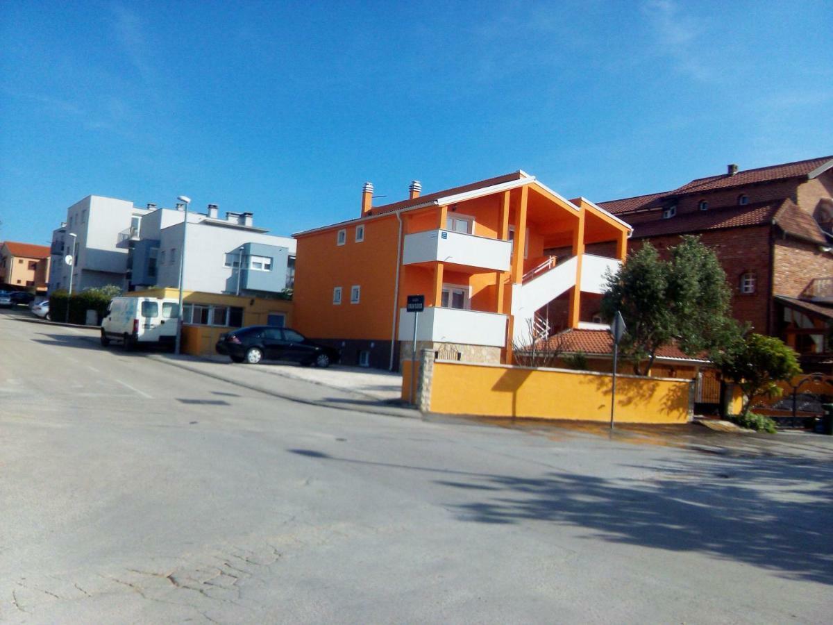 Apartments Batarilo Biograd Na Moru Eksteriør billede